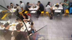 已转********西区蜜立方火锅店转让