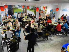 已转＊＊＊＊上江北华彩城小区门口火锅店转让