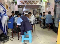已转＊＊＊＊＊上江北新四中门口餐饮店转让