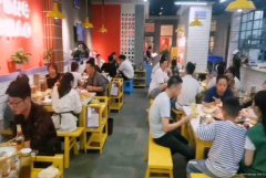 已转＊＊＊＊＊＊西区财富广场火锅店转让