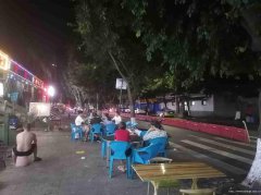 已转＊＊＊＊＊老城区金沙广场夜宵店2.98万转让
