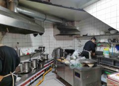 已转＊＊＊＊＊＊西区缇香湾大门口餐饮店转让