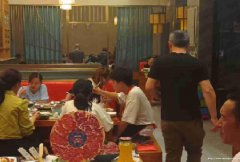 已转＊＊＊＊＊＊老城区栈房街火锅店转让