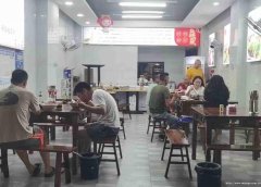 已转＊＊＊＊＊＊＊＊＊西区藤荫街羊肉米线转让
