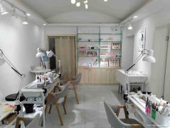 已转＊＊＊＊＊＊＊＊老城区北大街美容美甲店转让