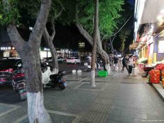 已转＊＊＊＊＊＊＊南岸航天路十字路口餐饮店转让