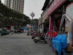 已租* * * * * *  *南岸中渡口空门面出租