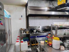 已转* * * * *  * *西区鑫悦湾餐饮店转让