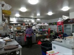 下江北二医院对面中餐馆转让，