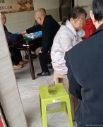 二二四茶馆带快餐店出租，接手可营业
