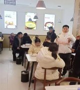 柏溪翠柏商贸城面馆转让，