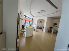 西区龙璟台空门面出租，