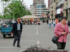 上江北都市峰景餐饮店转让，接手可营业