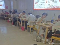 老城区水井街早餐中餐店转让