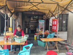 已转* * * * * * * *西区原著荟面馆转让