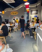 已转* * * * *  *下江北万象汇火锅店转让，店里生意