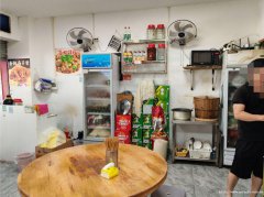 上江北东大门五粮液厂门口餐饮店转让，接手可营业