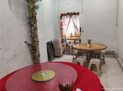 上江北东大门五粮液厂门口餐饮店转让，接手可营业
