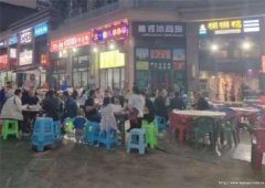 西区邦泰天誉十字路口串串店转让，接手可营业