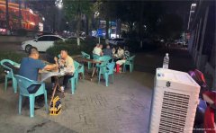 南岸莱茵河畔烧烤店急转，