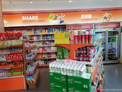 叙州区城中央一线品牌零食店转让，接手可营业