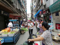 老城区学盛街空门面出租，农贸市场进出口