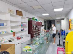 叙州区香榭里诊所转让，位于香榭里一期二期大门口