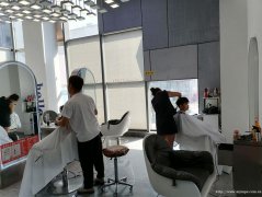上江北吾悦广场美发店转让，接手可营业