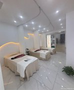 筠连县国际社区美容院转让，接手可营业