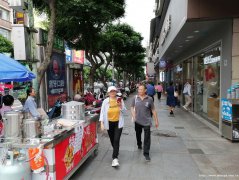 老城区人民路奶茶店转让，接手可营业