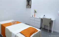 叙州区鹭湖宫美容美甲店转让，接手可营业