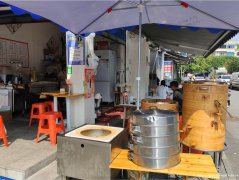 已转* * * * * *老城区一中门口面馆转让，接手可营业