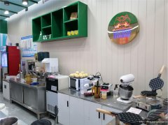 西区东方时代广场大通冰室转让，接手可营业