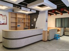 老城区金帝庄园大门口空门面出租，