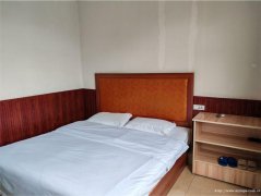 南岸东区南门桥头宾馆房间出租，拎包入住