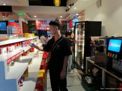 上江北华彩城火锅店16万8急转，接手可营业