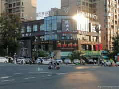 上江北华彩城火锅店16万8急转，接手可营业