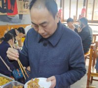 西区财富广场面馆转让，接手可营业