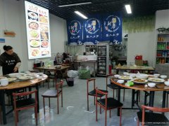 下江北装备城餐饮店转让，接手可营业