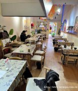 西区原著荟小区门口餐饮店转让，接手可营业