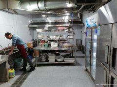 已转* * * *  *西区邦泰天誉火锅店转让