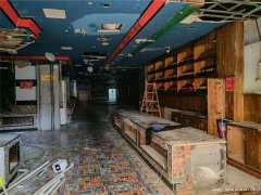 南岸莱茵春天美食城空门面出租，可以实地考察