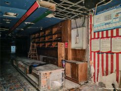 南岸莱茵春天美食城空门面出租，可以实地考察