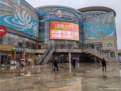 南岸莱茵春天美食城空门面出租，可以实地考察