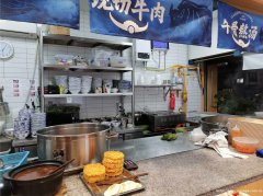 老城区女学街餐饮店转让，接手可营业