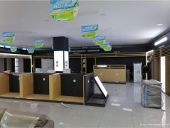 西区鲁能公馆装修好的空门面出租，适合各行各业