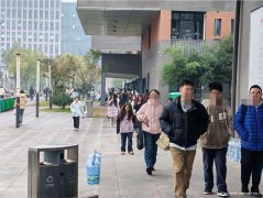 下江北西华大学里面旺铺转让，可以做包子店