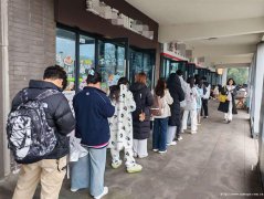 下江北西华大学里面旺铺转让，可以做包子店