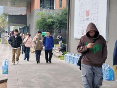 下江北西华大学里面旺铺转让，可以做包子店