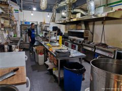 编号73，下江北翡翠城餐饮店转让，接手可营业